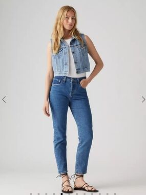 Levis 501 Cropped In Jazz Pop (W28 L28)
